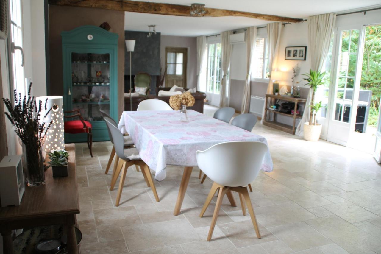 Le Clos Bel Ami Chambre D'Hotes Avec Piscine Bec-de-Mortagne Εξωτερικό φωτογραφία