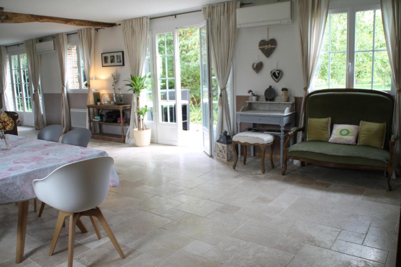 Le Clos Bel Ami Chambre D'Hotes Avec Piscine Bec-de-Mortagne Εξωτερικό φωτογραφία
