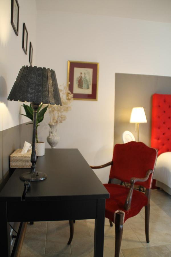 Le Clos Bel Ami Chambre D'Hotes Avec Piscine Bec-de-Mortagne Εξωτερικό φωτογραφία